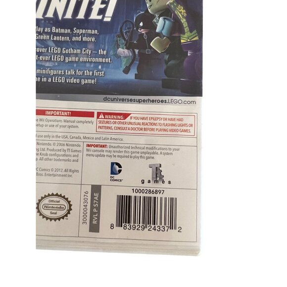 Lego Batman 2: DC Super Heroes Nintendo Wii Game With Case - Picture 3 of 4